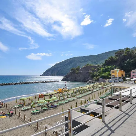 2 Bedroom Awesome In * Moneglia