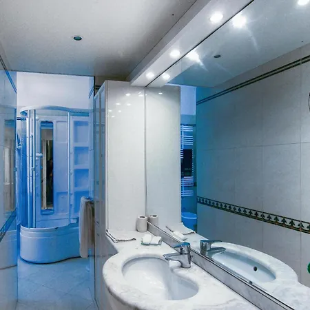 In With Kitchen דירה *
