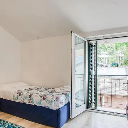 2 Bedroom Awesome In