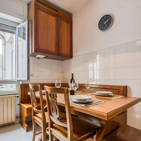 Appartamento 2 Bedroom Awesome In